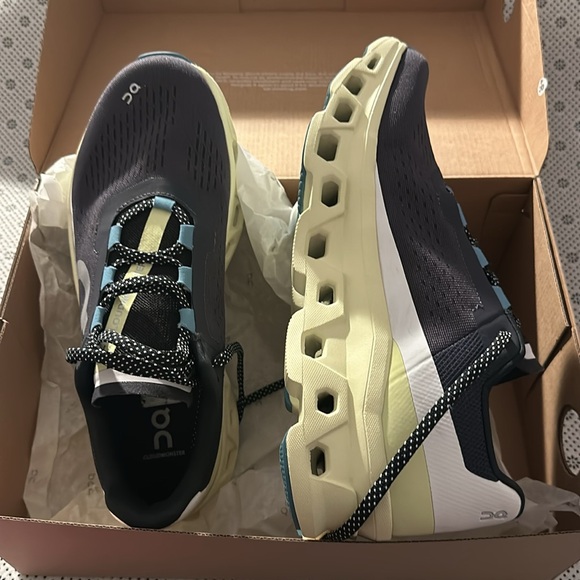 ON Clouds “Cloudmonster” New - Picture 3 of 7